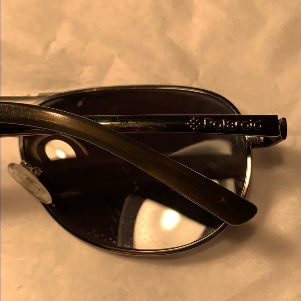 Polaroid Evan Polarized sunglasses 😎 preloved